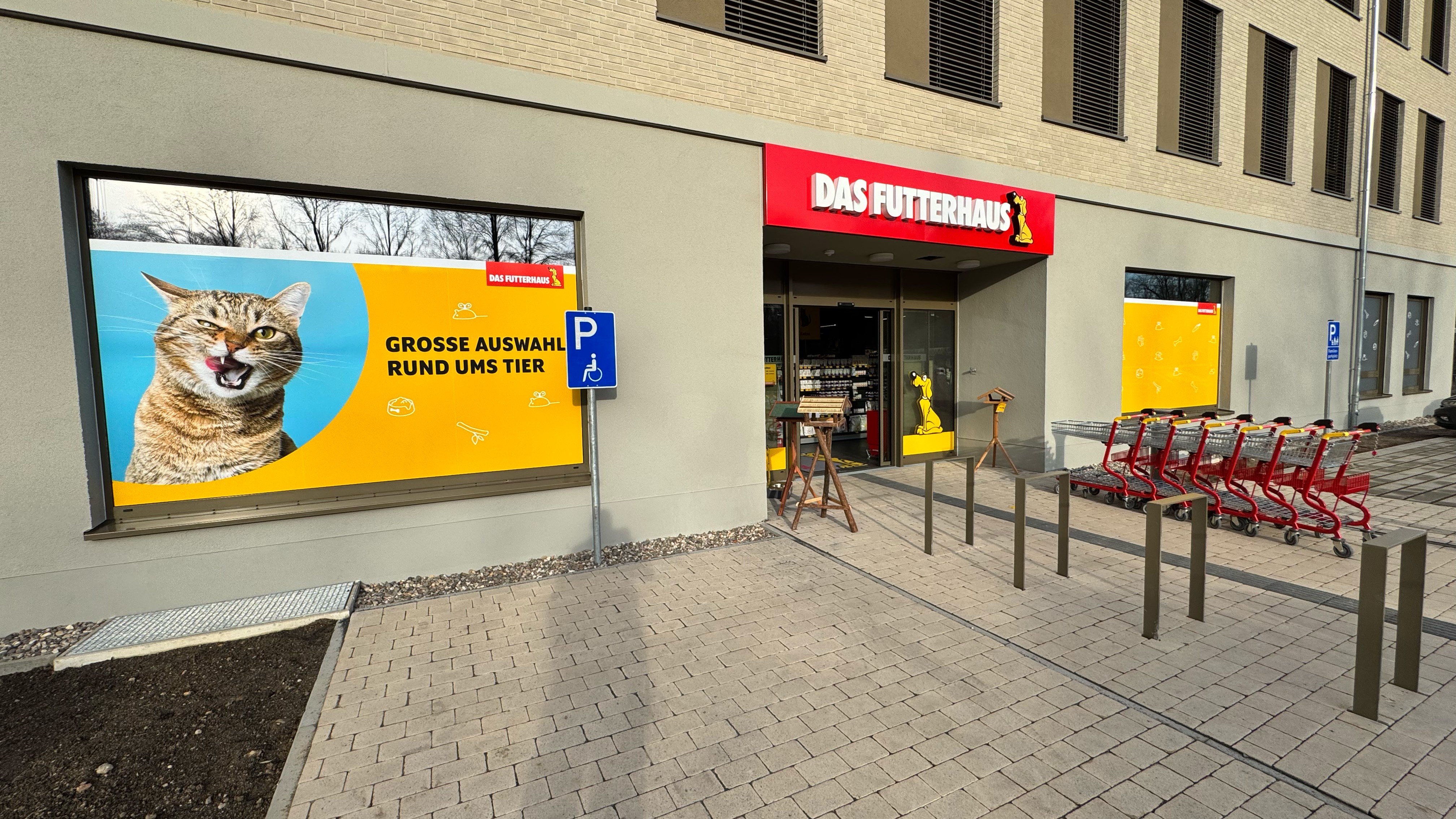 DAS FUTTERHAUS Bonn Eingang