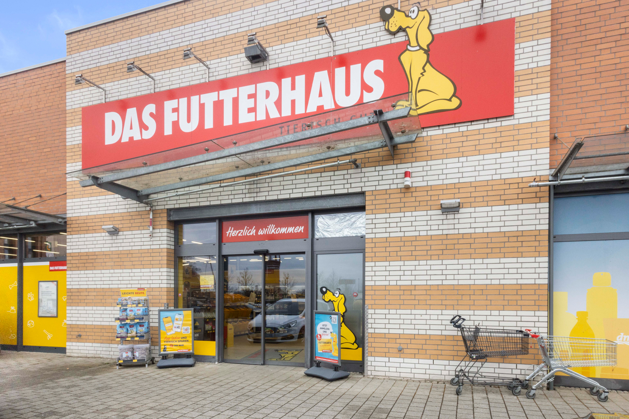 DAS_FUTTERHAUS_Lehrte_Eingang