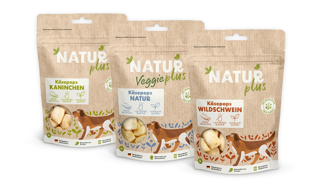 Drei Tüten NATURplus Käsepops in den Sorten Kaninchen, Natur und Wildschwein